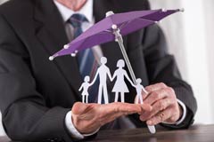 شرایط بیمه هزینه پزشکی حوادث خانواده family-accident-insurance
